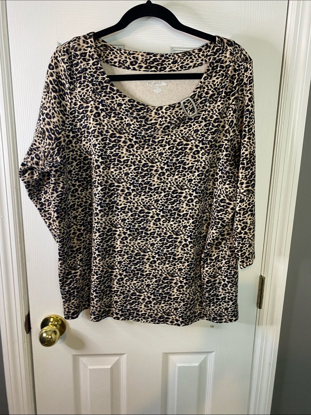 Kim Roger’s Leopard Print Long Sleeve Women’s Top - Beige/Black Size 1X.